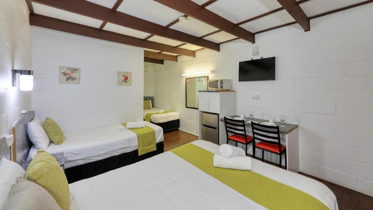 Azalea Motel Coonabarabran Exterior photo