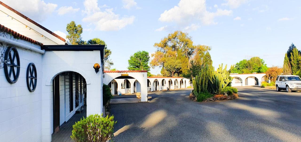 Azalea Motel Coonabarabran Exterior photo