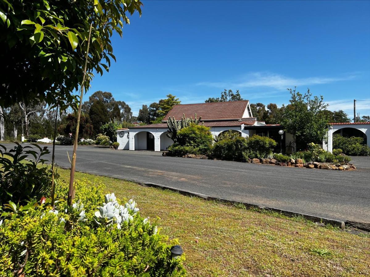 Azalea Motel Coonabarabran Exterior photo